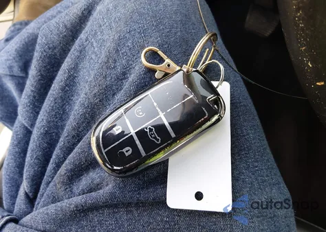 2020 Jeep Compass Latitude Fwd z USA, uszkodzony, nr VIN 3C4NJCBB6LT153136